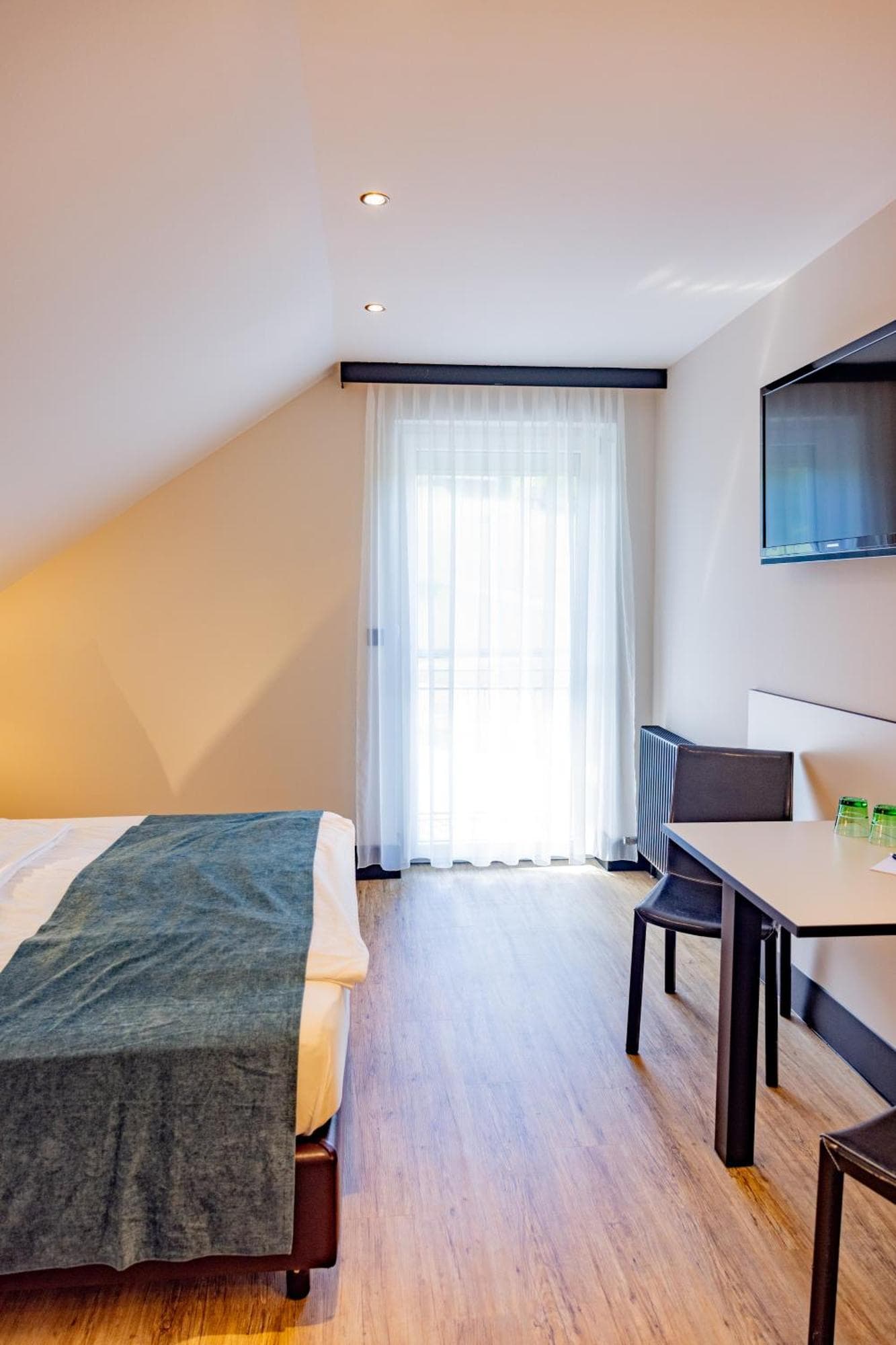 Doppelzimmer mit Balkon